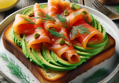 Tostadas de salmón keto con aguacate fresco
