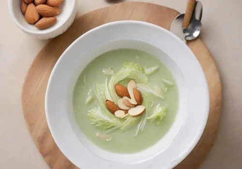 Sopa de Col y Almendra Keto